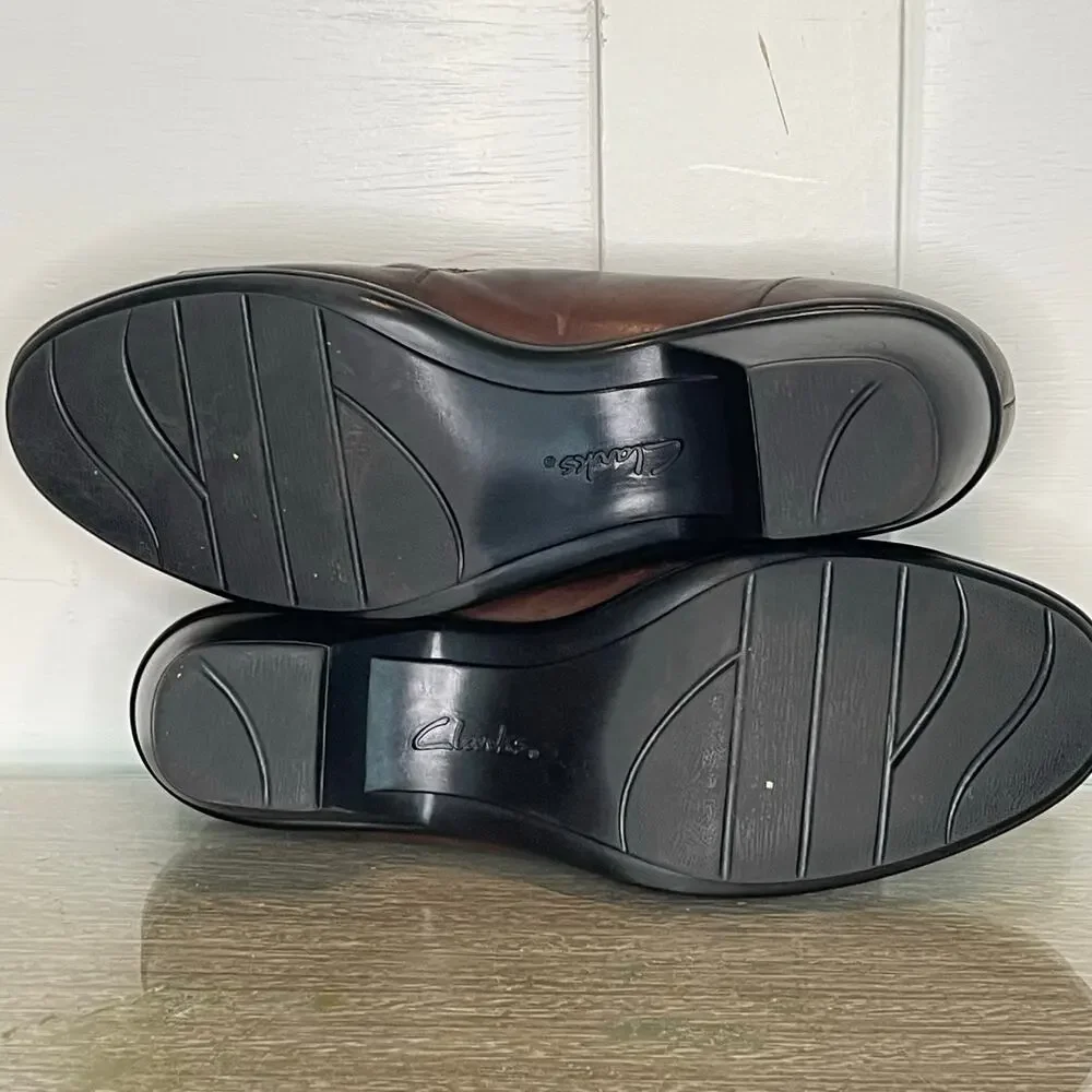 Clarks great used